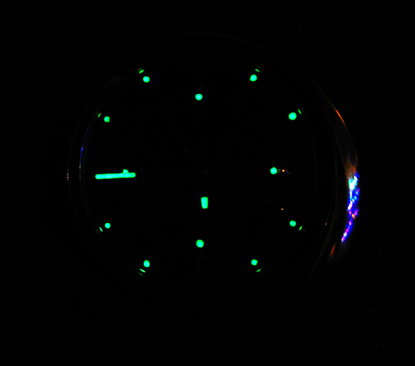 Diamond Green Face Glow in the Dark2